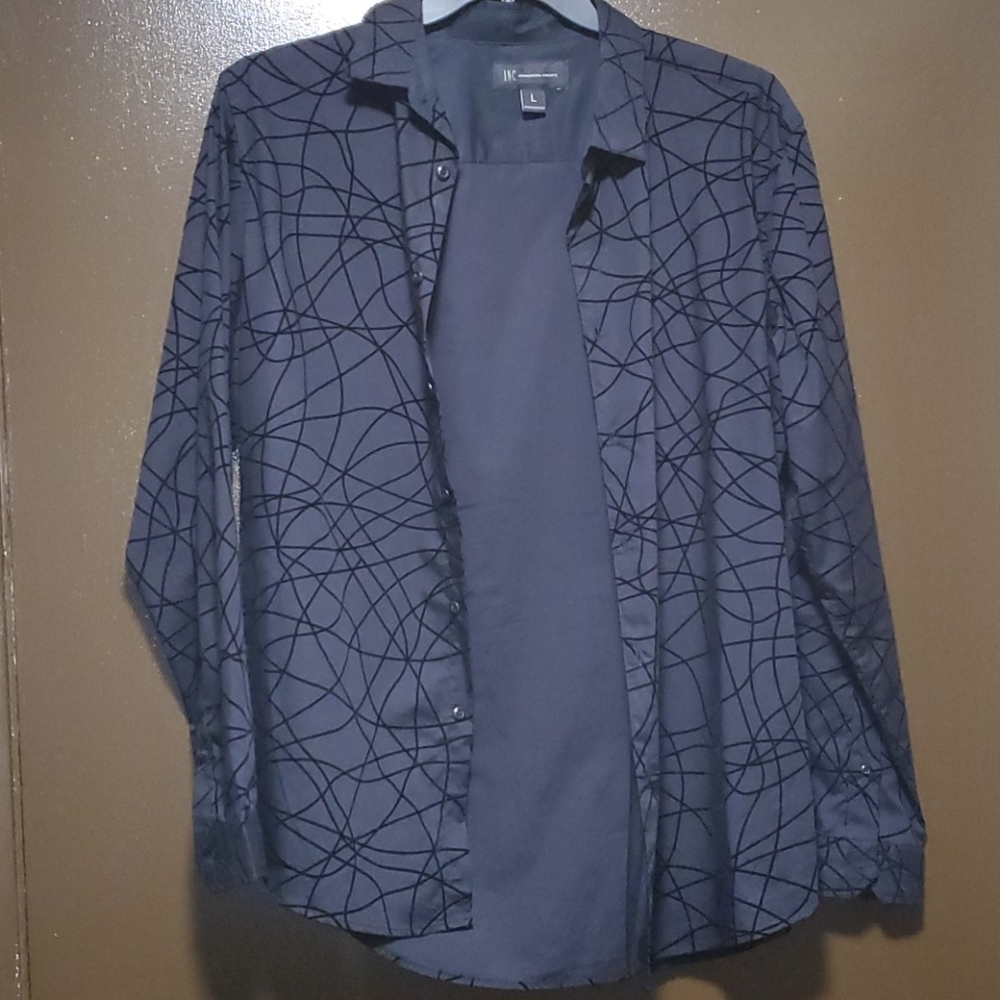 I-n-c Button up